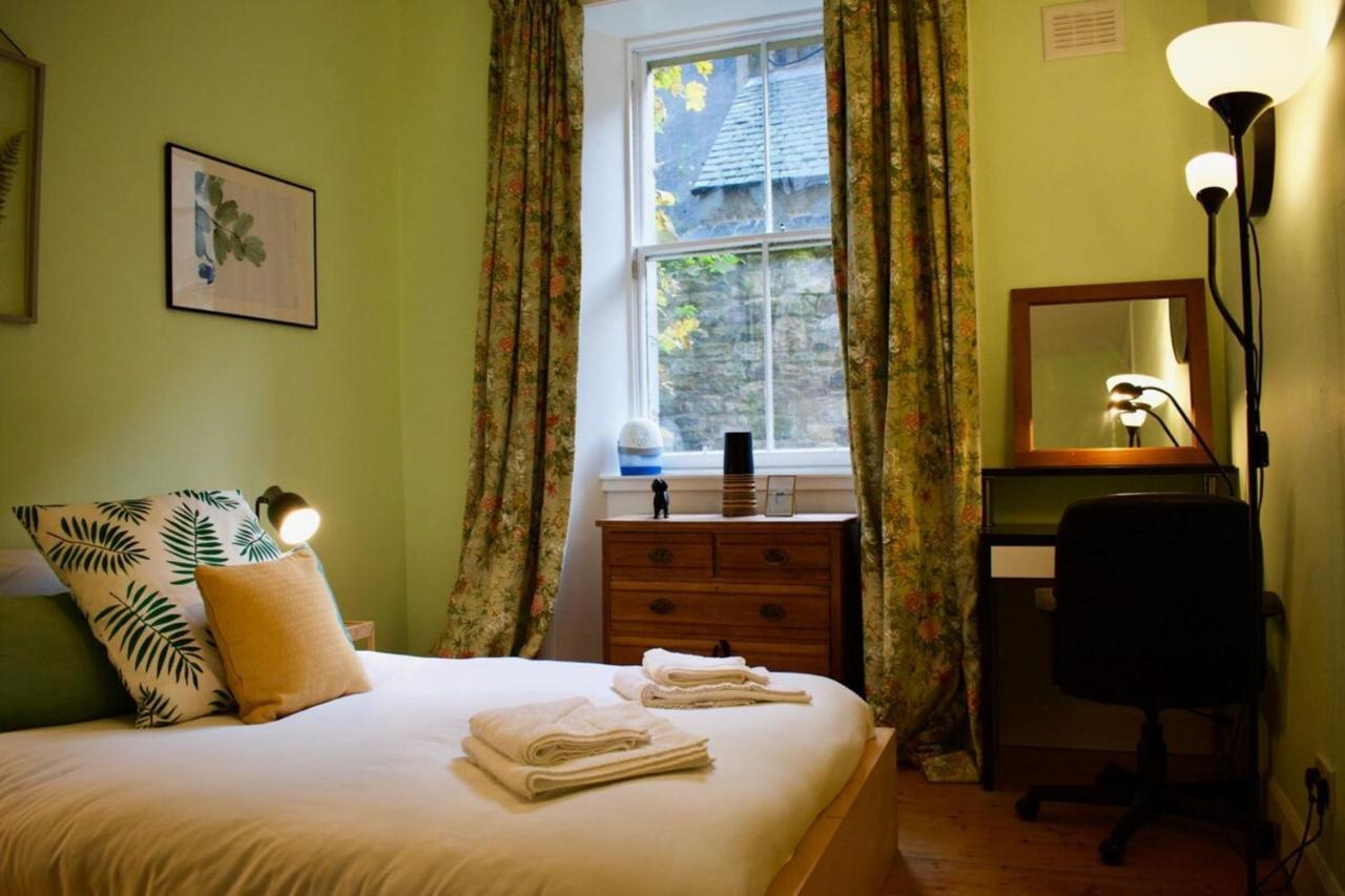 Central 3 Bedroom Next To Leafy Meadows EDI Exterior photo
