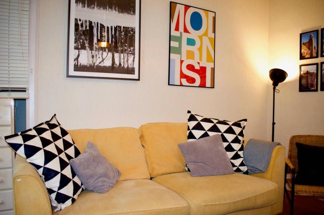 Central 3 Bedroom Next To Leafy Meadows EDI Exterior photo